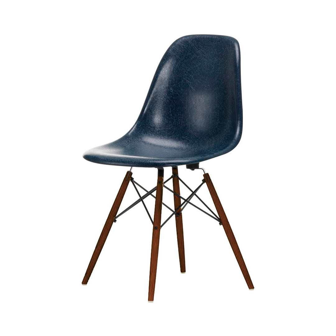 Cadeira Eames DSW Fiberglass Chair