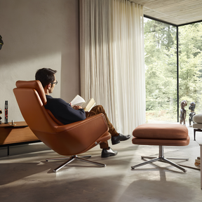 Poltrona com Otomano Vitra Grand Relax