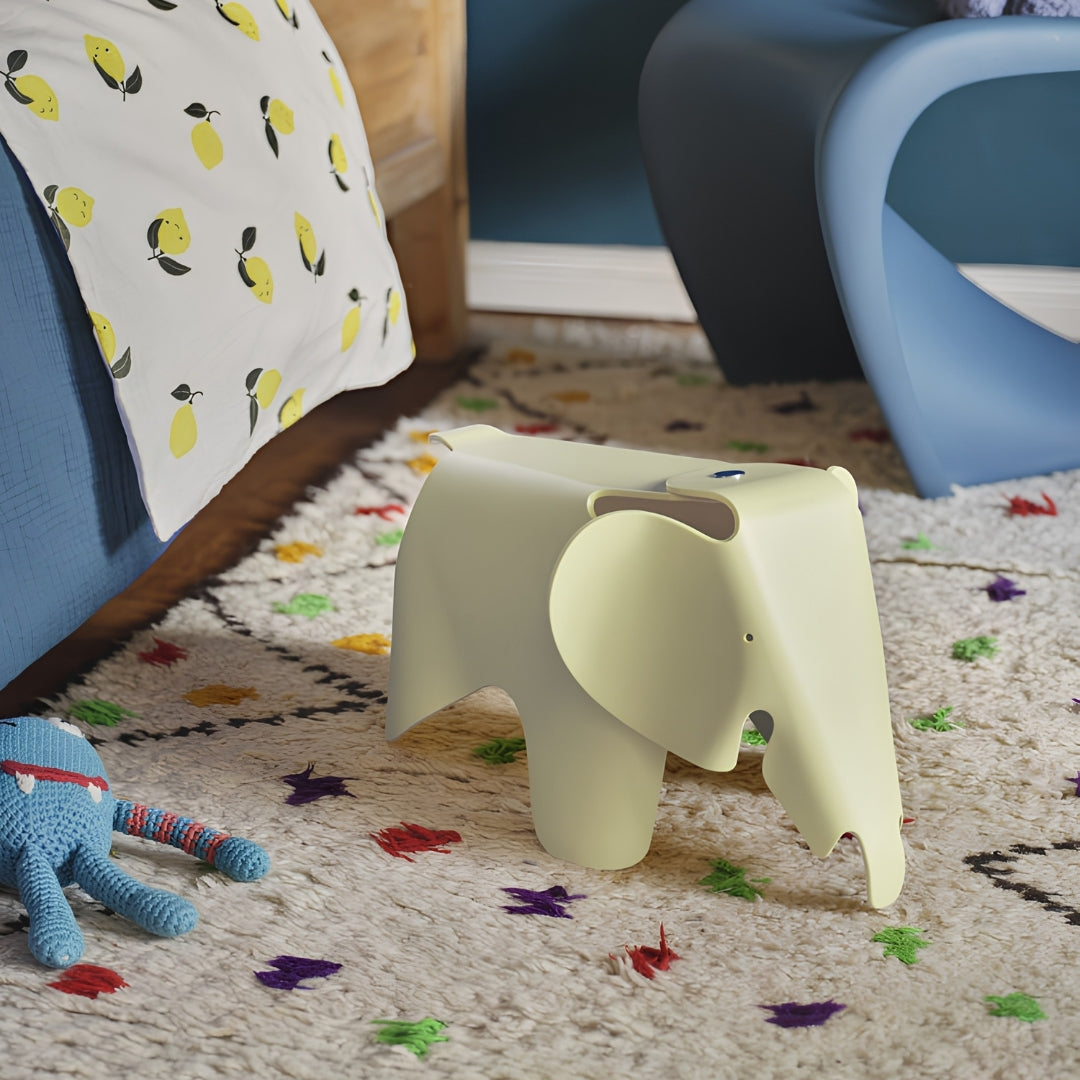 Eames Elephant Small RE