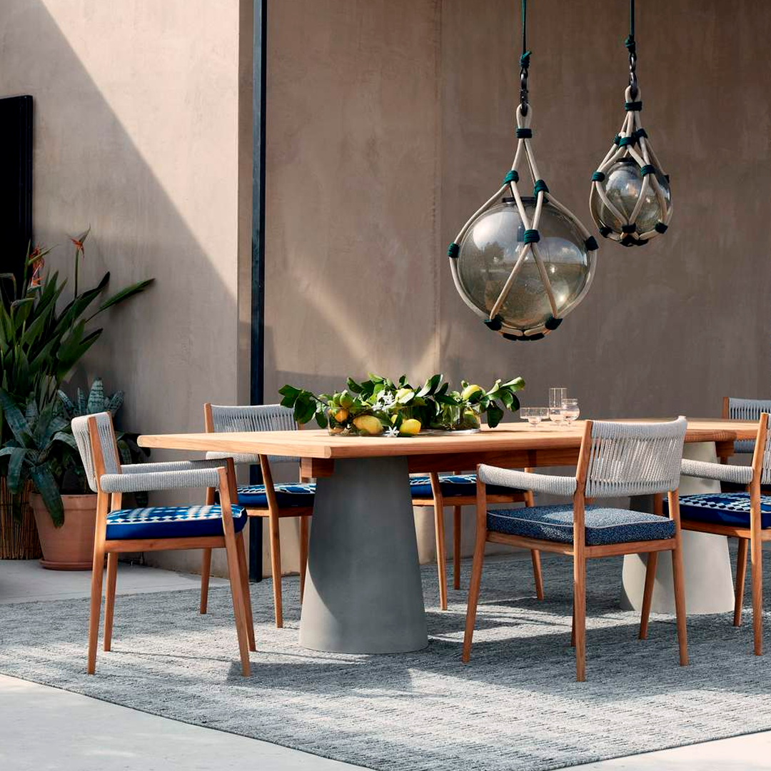 Dine Out Outdoor Table 